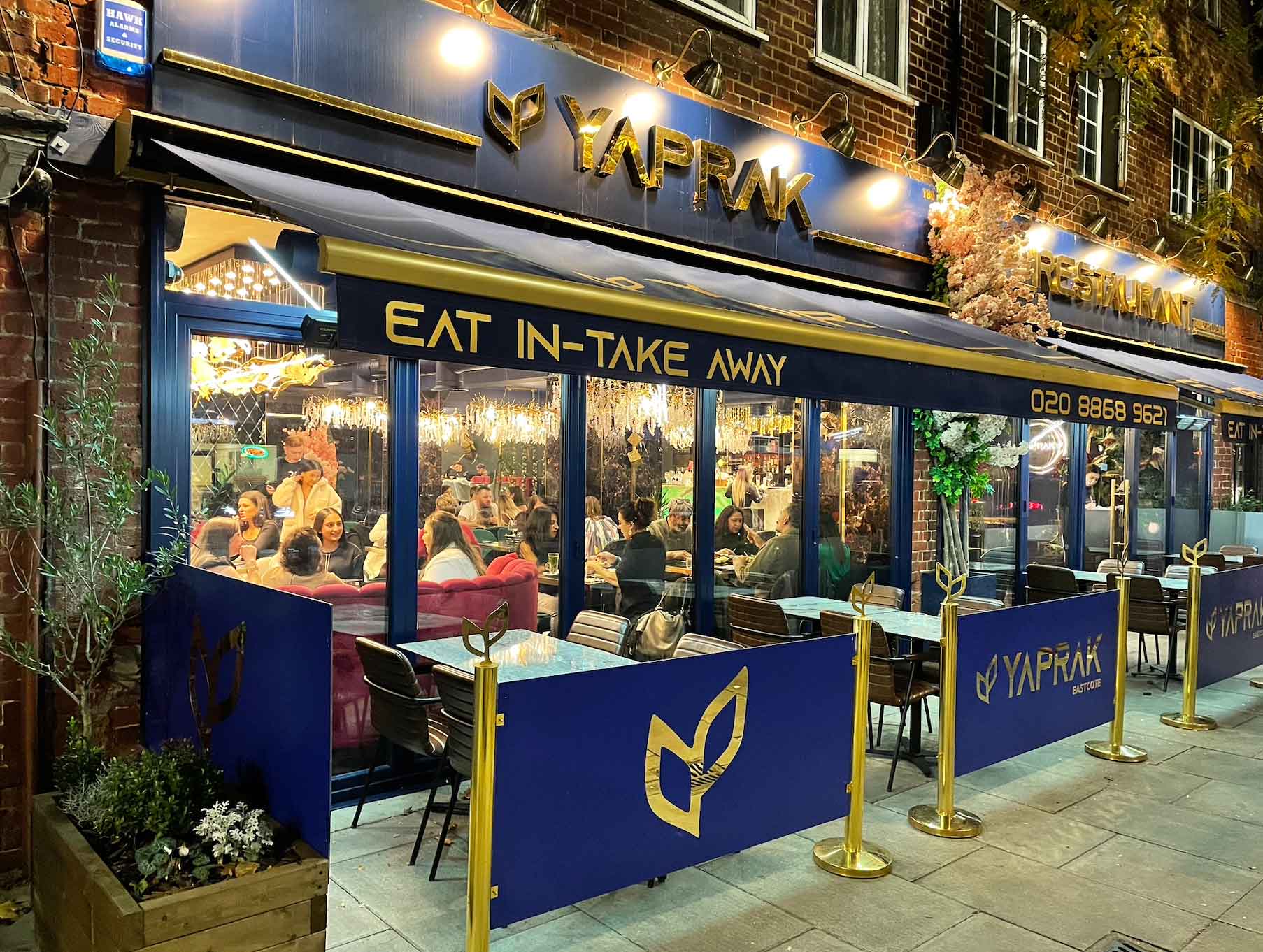 Yaprak Restaurant London Interior